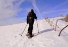 Schneeschuhe und Winterausrüstung